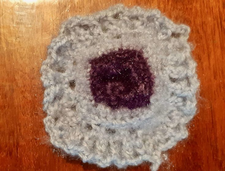 Cherry blossom edging pattern on crochet.