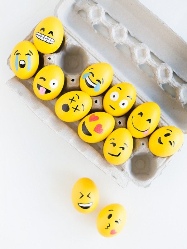 DIY Emoji Easter Eggs - yellow eggs in different emojis