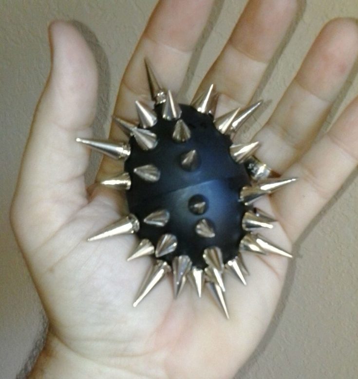 A Punk Rocker’s Easter - diy easter egg design with spikes