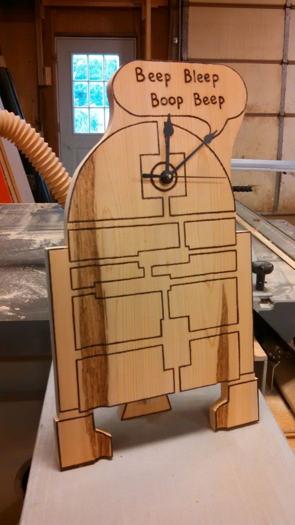 R2D2 Woodburning Clock Idea