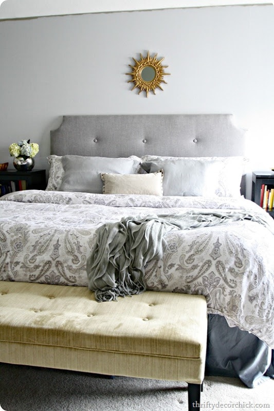 Grey tufted headboards with few buttons