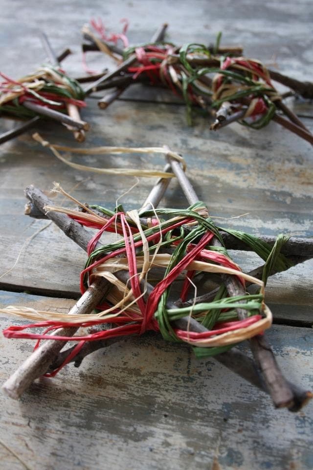 Star ornaments made of twigs