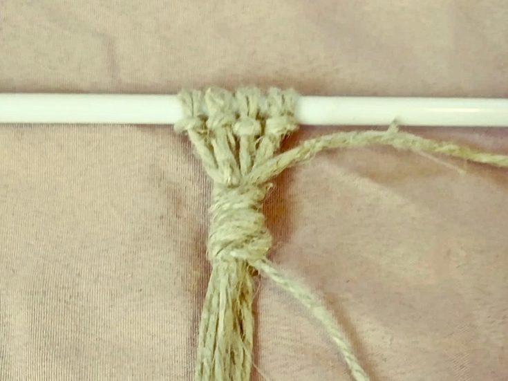 an example of a gathering knot